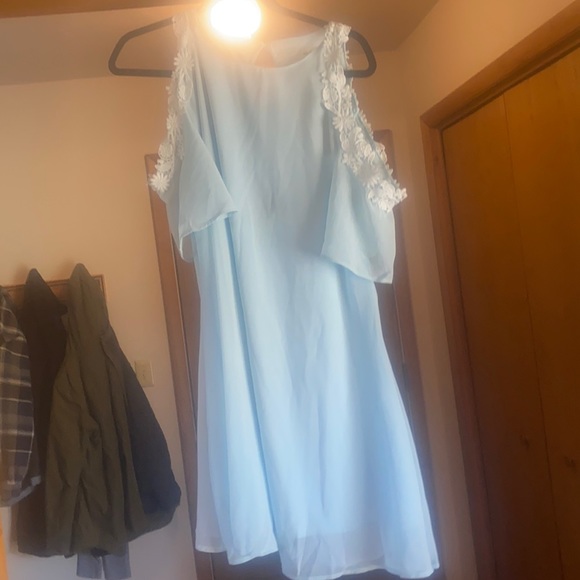 Short lace blue dress - Picture 1 of 4